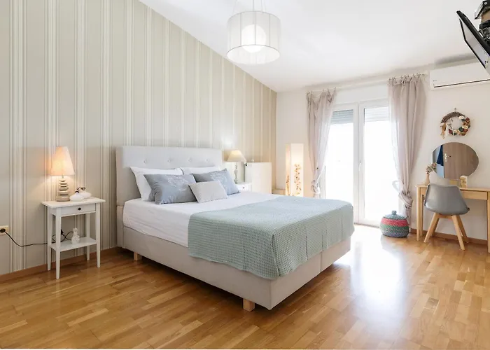 Lydia's Calm House *