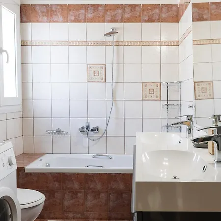 בית נופש Lydia's Calm House PalaiónTsiflíkion