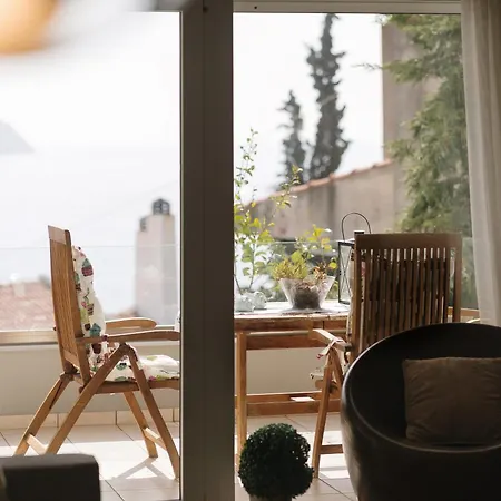 Lydia's Calm House *