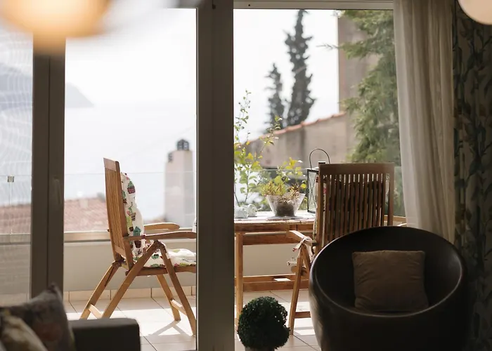 Lydia's Calm House *
